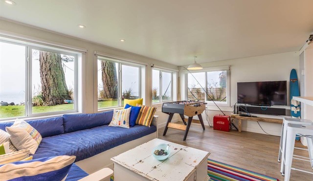 Most Charming Beach Cottage on the Sunshine Coast of British Columbia