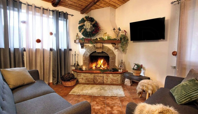 Mountain retreat with views of Aeolian Islands