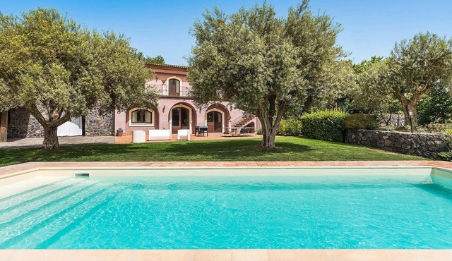 My Rental Homes - Villa Pisacco with spacious equipped terraces and saltwater pool