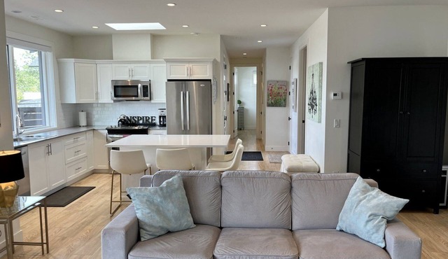 Nestled in nature, enjoy this modern, private cottage! Pet Friendly. Free Pkg.