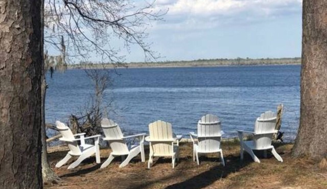 Neuse River House