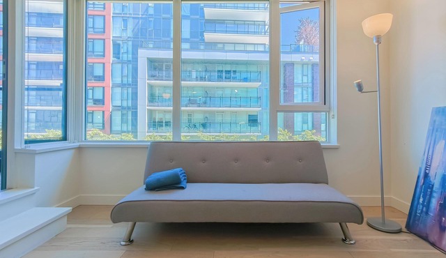 NEW Air Condition Condo Perfect for 6 | Near Night Market