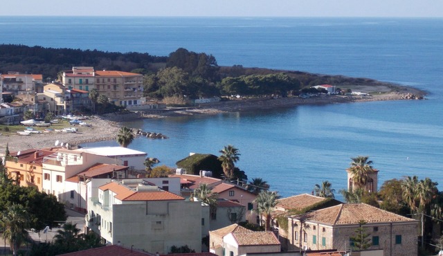 New, among centuries-old olive trees, Cefalù and Eolie, sea and swimming pool
