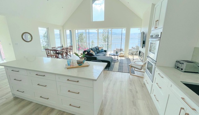 New Custom Waterfront House at Nicola Lake near Merritt, Kamloops & Quilchena