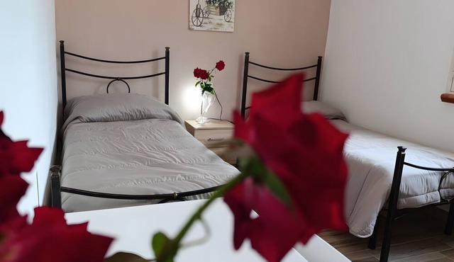 NEW LIFE Villalba Resort - Room '102' with Shared Terrace, Wi-Fi and Air Conditioning