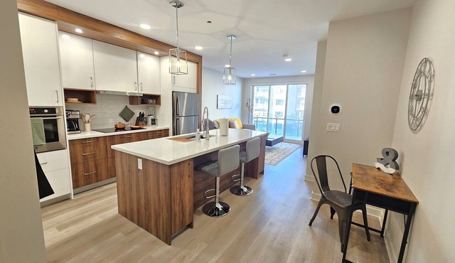 New Modern Suites in YYC UniDistrict - Pet Friendly, Heated Underground Parking
