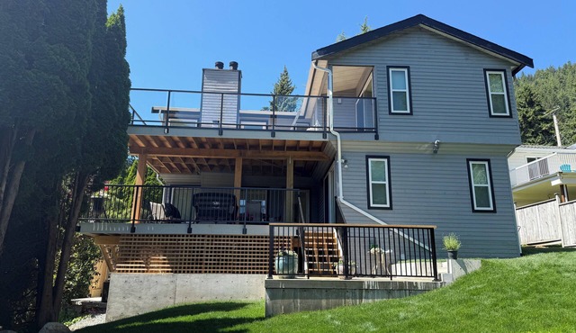 North Vancouver Mountain Retreat