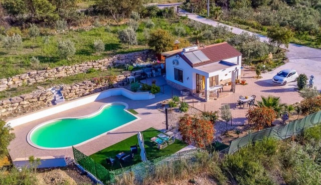 Oasi Relax by Biddizzi Rari - surrounded by greenery with a swimming pool