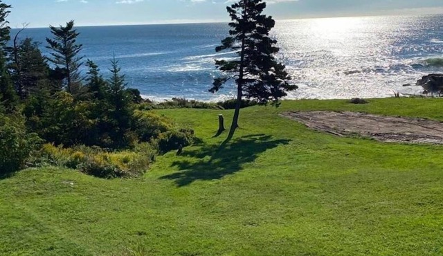 Ocean sunrise villa,free wifi,3 bedroom,2 bath,20 minute from Halifax