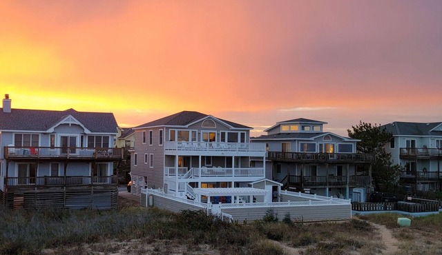 OCEANFRONT, Ocean Views, Private Pool, Pool Table, Dogs Welcome, OS7Q, Dune Nothin