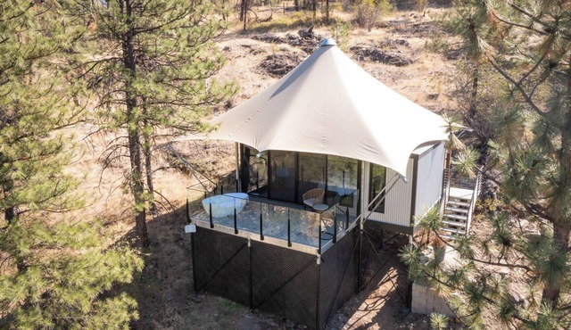 Okanagan vineyard tenthouse experience.luxury immersed in nature!