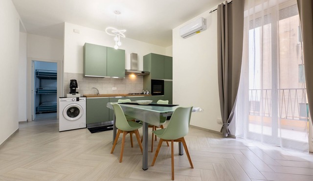 Olympo House Apartment with Balcony, Sea View, Wi-Fi, and Air Conditioning