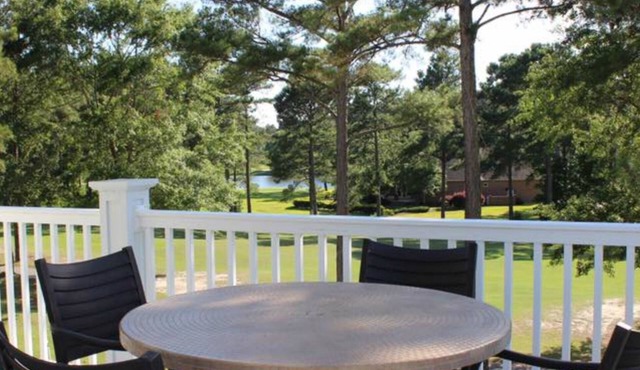 On The Golf Course! Steps From The Pool! 10 Minutes From Sunset Beach!