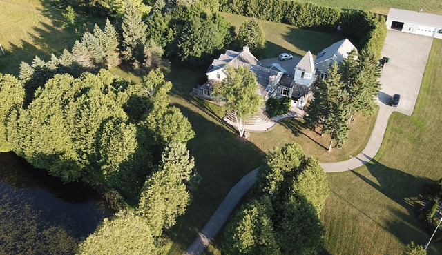 One of a kind Magic Country Home - 2hrs from T.O.