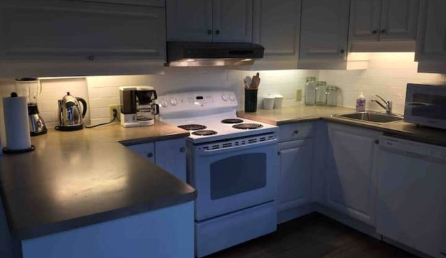 Osborne Village Charmer - minimum stay 30 days +