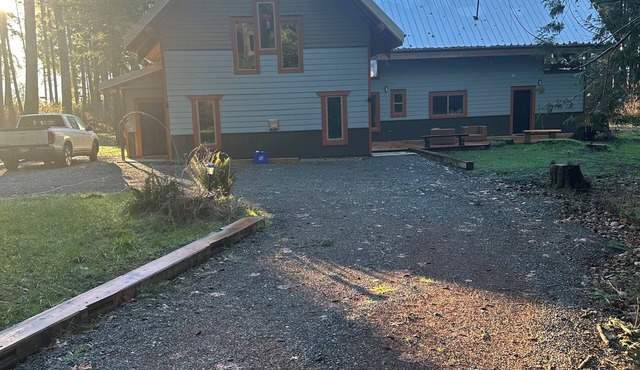 Oyster Catcher Bed and Breakfast , on Denman Island ,gateway to Hornby Island