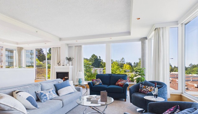 Panoramic Ocean & Fairway Views at Sayward Hill