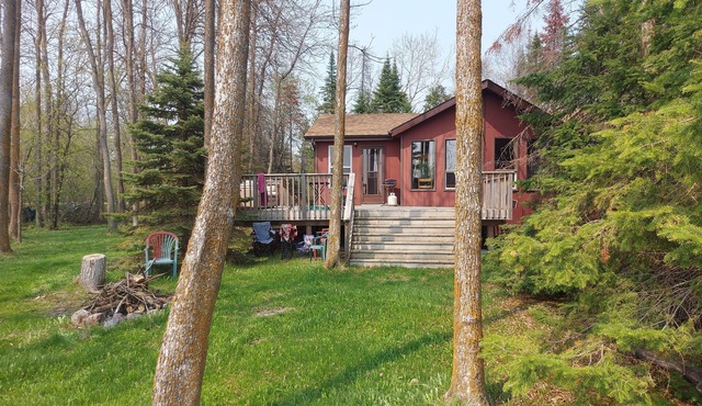 Partial lake view cabin at Balaton Beach with handicap access