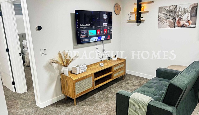 Peaceful Homes | Elegant 2 Bedroom Suite