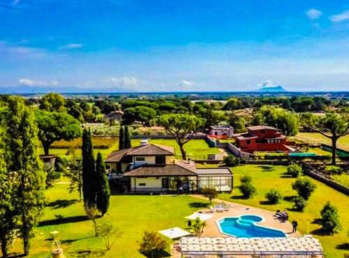 PEPEROSA Rooms and Events - Peaceful countryside escape with pool, private parking, just minutes from the sea, Anzio and Nettuno