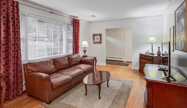 Perfect for Extended Stays! 1 Level, Ironbridge Rd Area, Pet Friendly