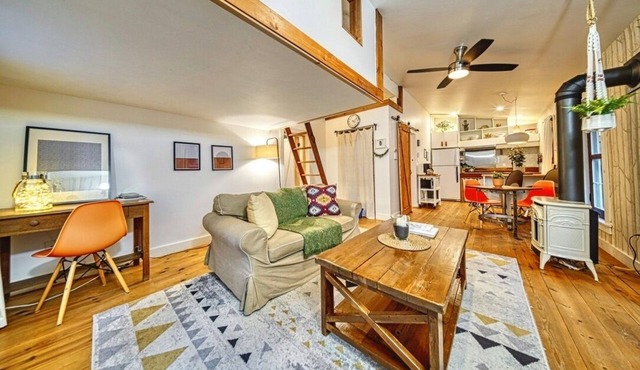 Perfect Winter Weekend Loft in the ❤️ of the Eastern Townships
