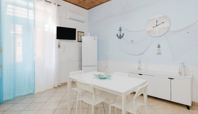 Perla Marina Ground Floor Apartment with Wi-Fi and Air Conditioning
