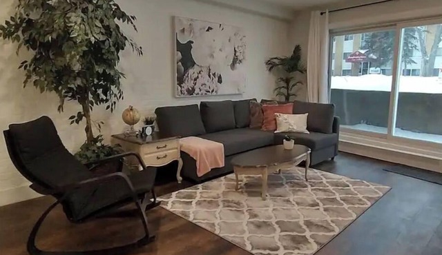 *Pet Friendly* Brewery District 1 Bdrm Hideout