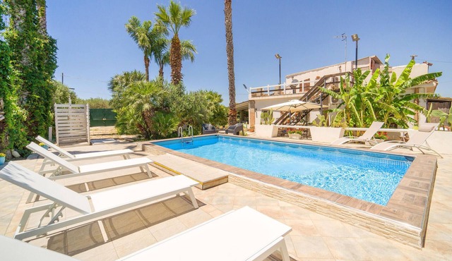 Pet friendly home in Menfi