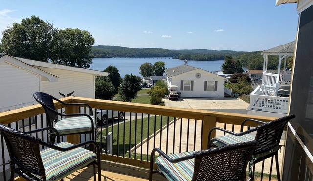 Phoenix Tiny House at Badin Shores Resort, lake view, porch, pool, beach, marina