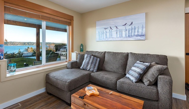 Pier View Suite, Stunning Ocean View.