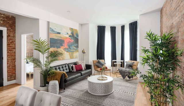 Plateau Mt Royal-Mile End |3BDRS-2BA&Parking