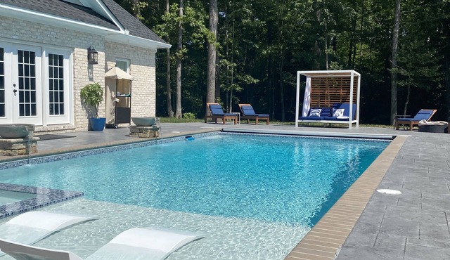 Pool house