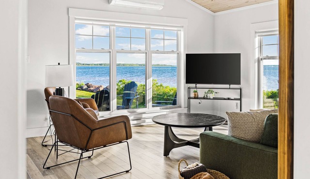 Premium Oceanfront Cottage Near Shediac | Modern Comforts & Stunning Views