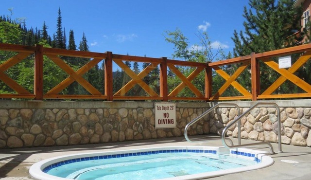 Prime Ski In/Ski Out Condo in the Heart of Sun Peaks Village