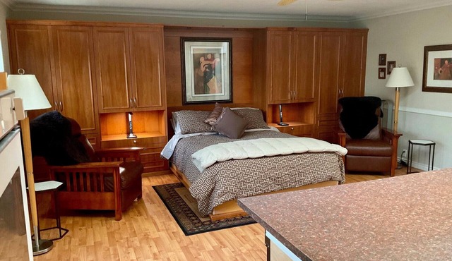 Private Self Contained Studio Cottage