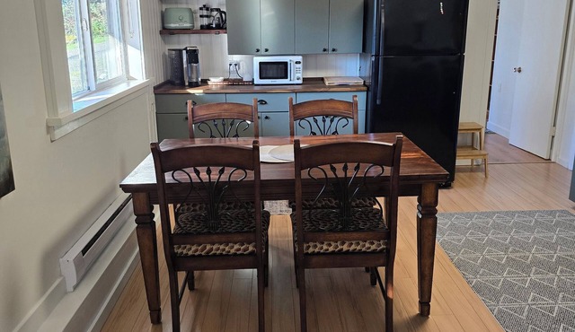 Private, spacious, bright & cozy apartment close to all amenities.