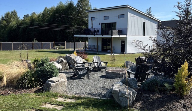 Private two bedroom carriage house, Royston, Courtenay BC