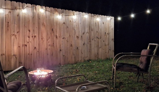 Quiet culdesac, Relaxing private fire pit near downtown, Central, and Duke!