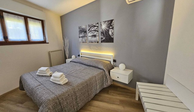 Redipuglia GREY 1 (FREE PARKING AND AIR CONDITIONING.
