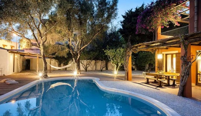 Relais Virginia & Pool, Full Resort, Marsala