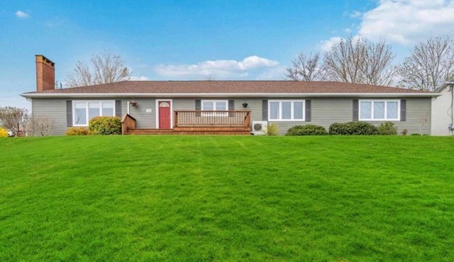RESIDENCE@151n3-bedroom home in captivating Digby Town, WiFi, AC, Streaming.