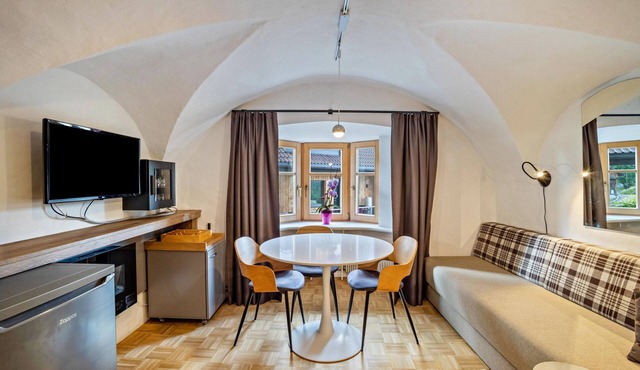 Residence Grünbacher Apartment 2 with Balcony and Shared Pool