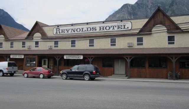 Reynolds Hotel