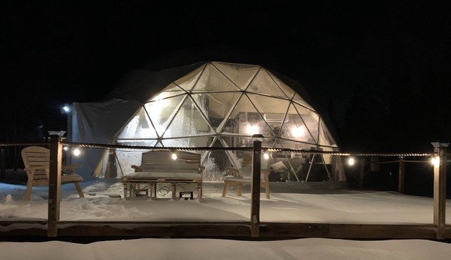 River view geodesic dome with private hot tub and beach access