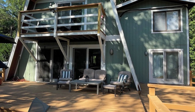 Riverfront Cabin – Summertime Escape in the Shenandoah Valley