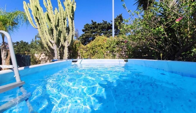Sanleone with pool