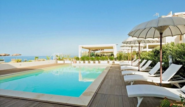 Schöne Ferienwohnung am Meer by Interhome