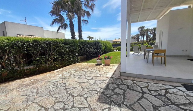 Seafront Villa "La Conchiglia"