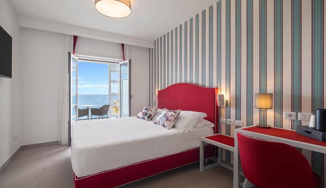 Seaside Hotel